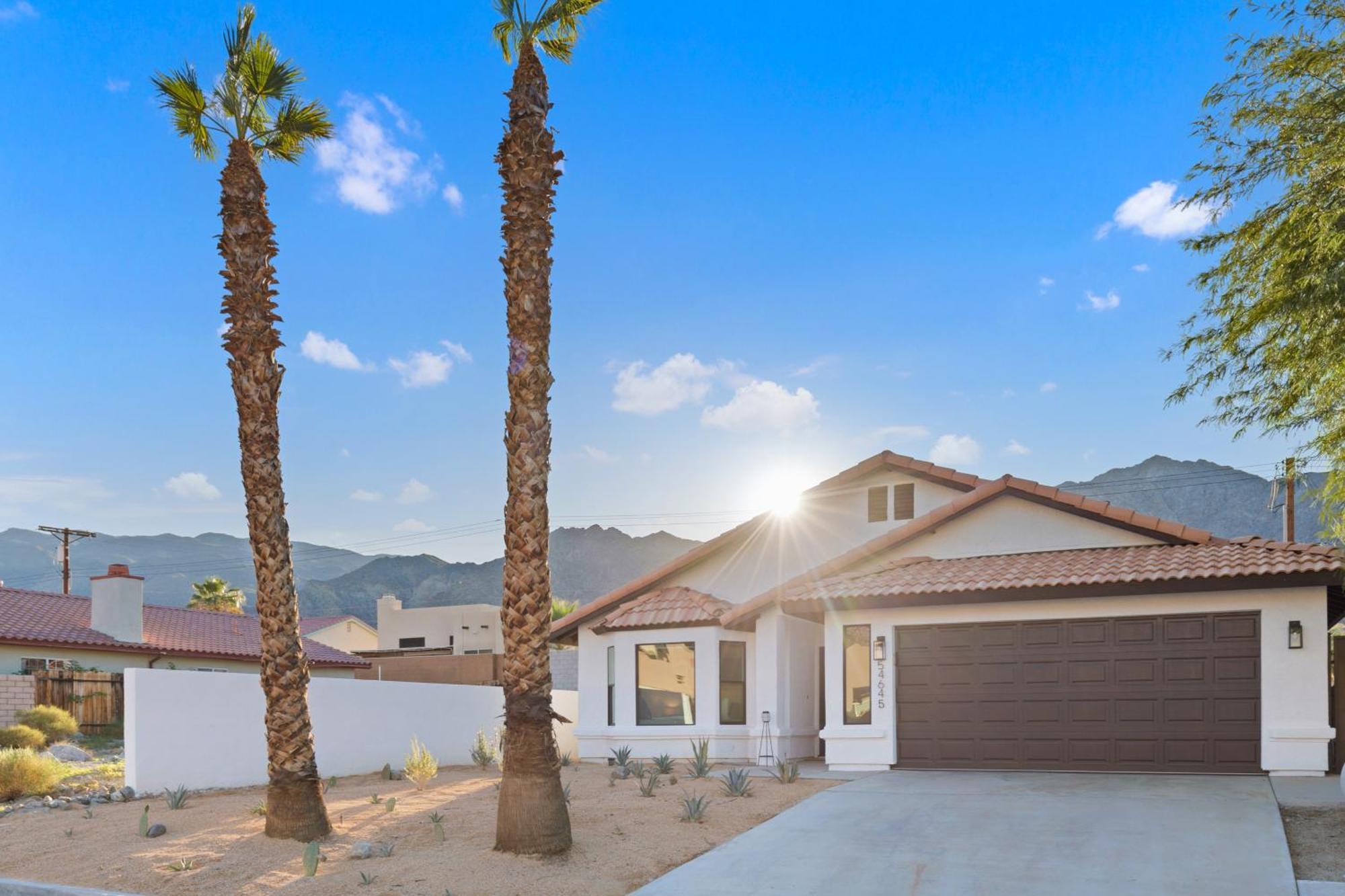 Cove Retreat! Just Miles Away From Coachella & Stagecoach * La Quinta