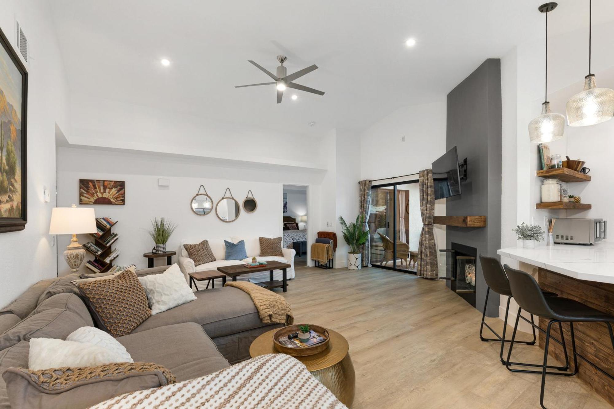 Hébergement de vacances Cove Retreat! Just Miles Away From Coachella & Stagecoach *