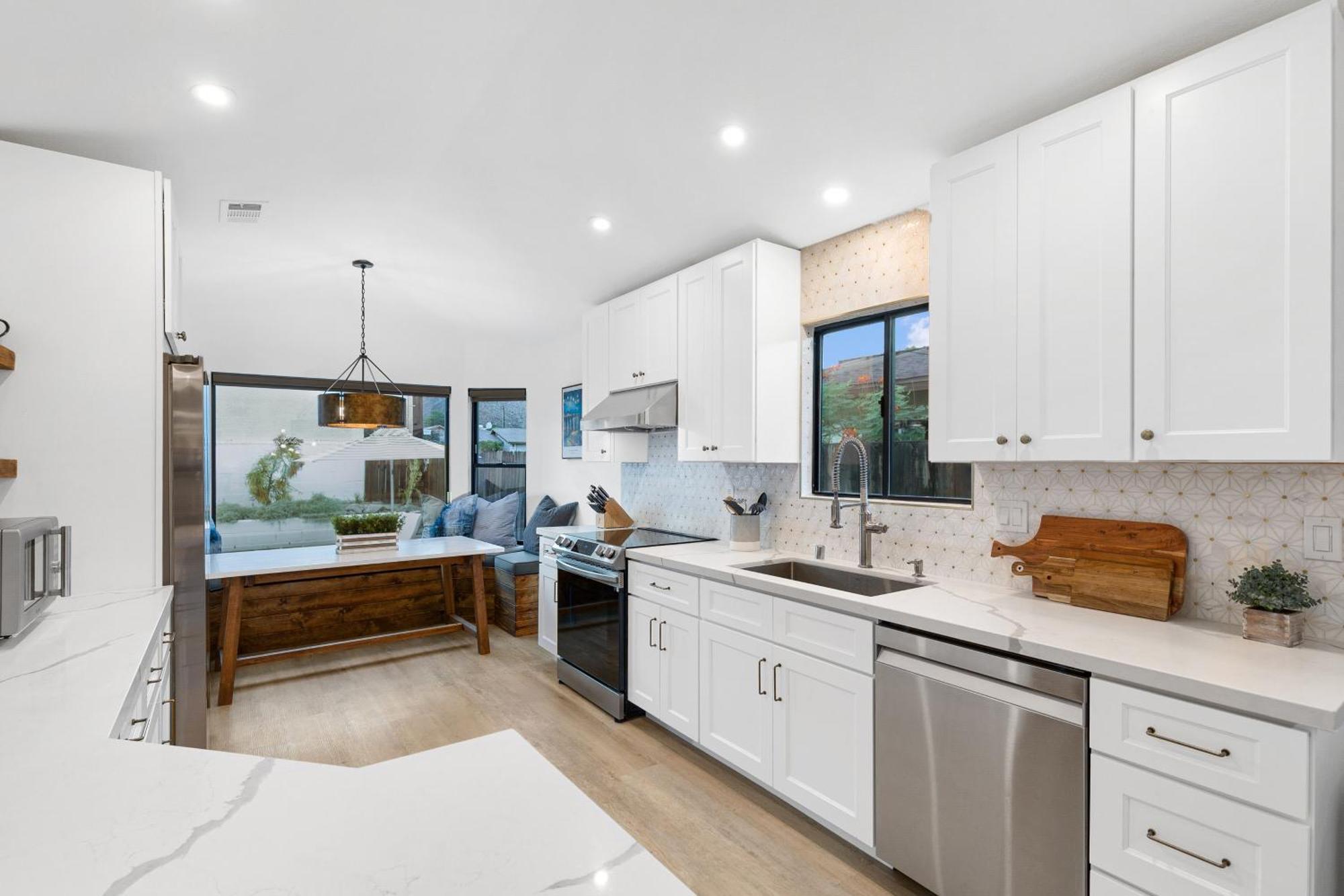 Cove Retreat! Just Miles Away From Coachella & Stagecoach